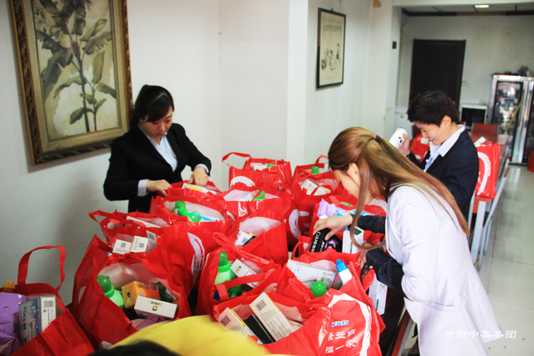 �T���L��