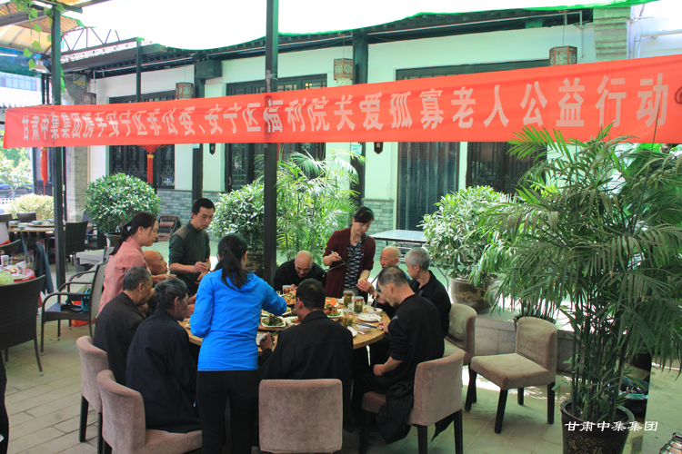 �T���L��